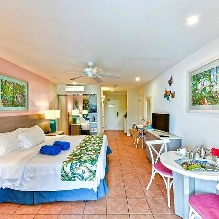 Butterfly Beach Hotel Christ Church Exterior photo