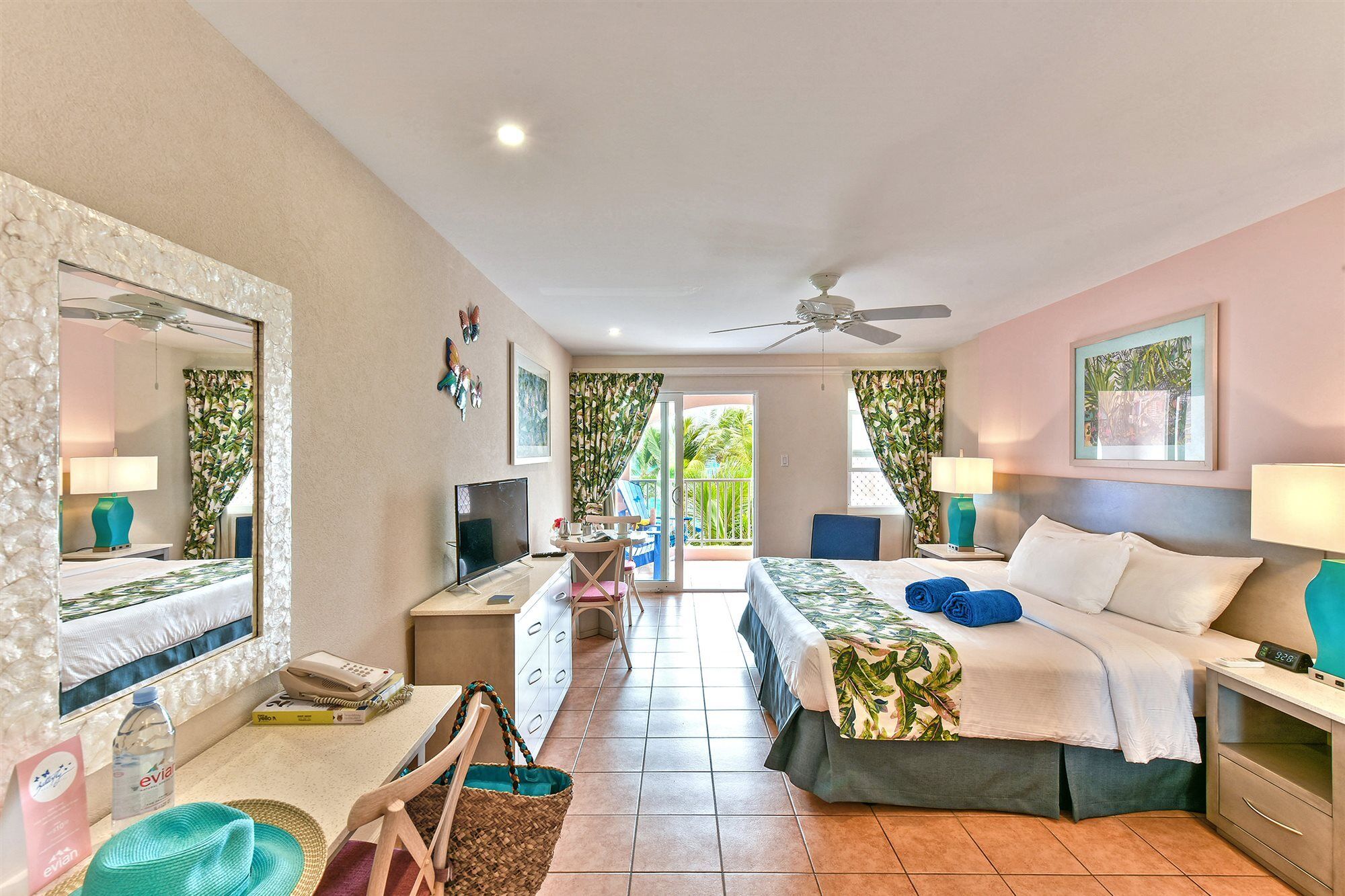 Butterfly Beach Hotel Christ Church Exterior photo